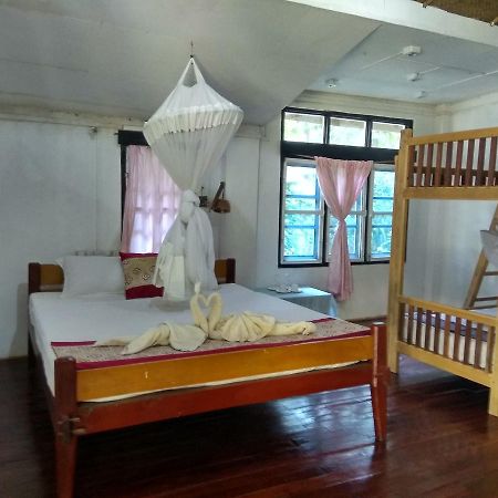 Prince Hotel Mrauk U Bagian luar foto