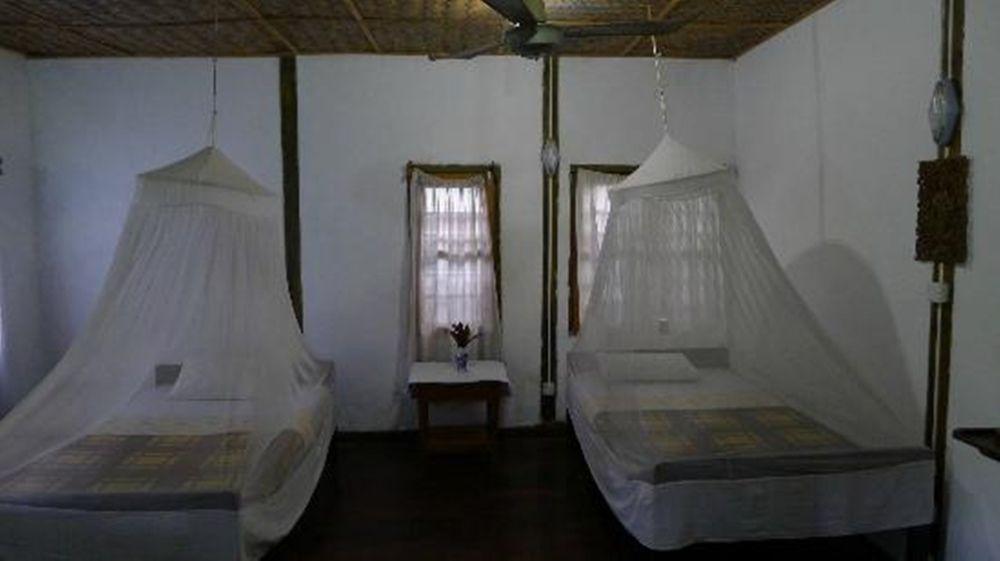 Prince Hotel Mrauk U Bagian luar foto