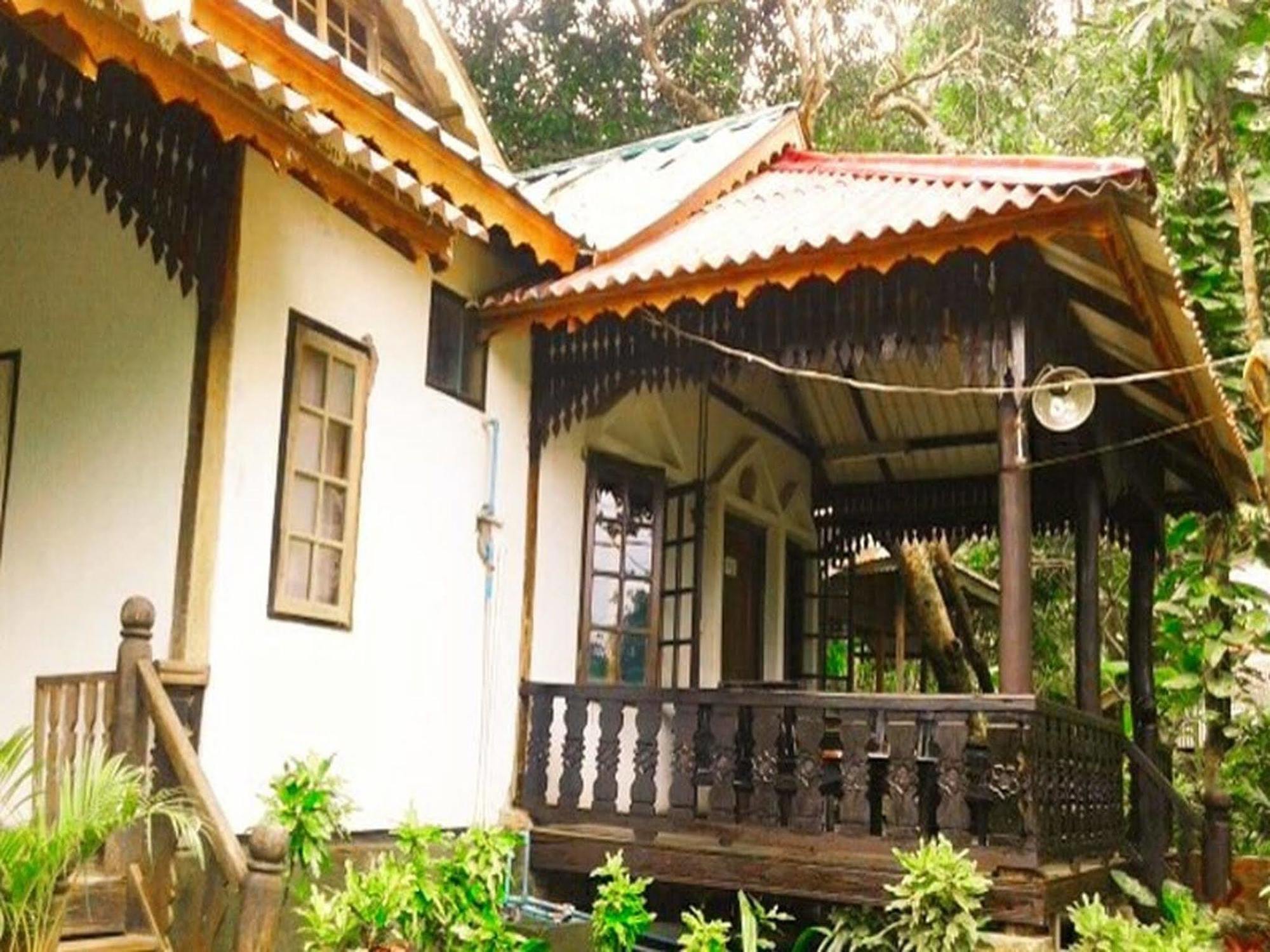 Prince Hotel Mrauk U Bagian luar foto