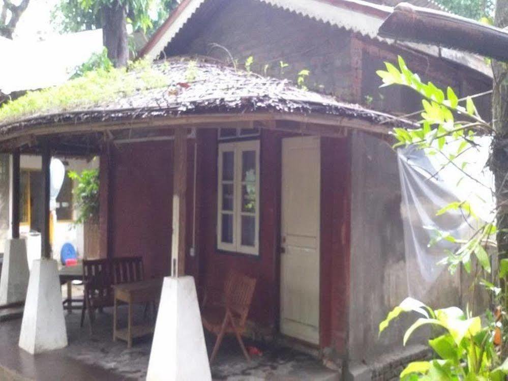Prince Hotel Mrauk U Bagian luar foto