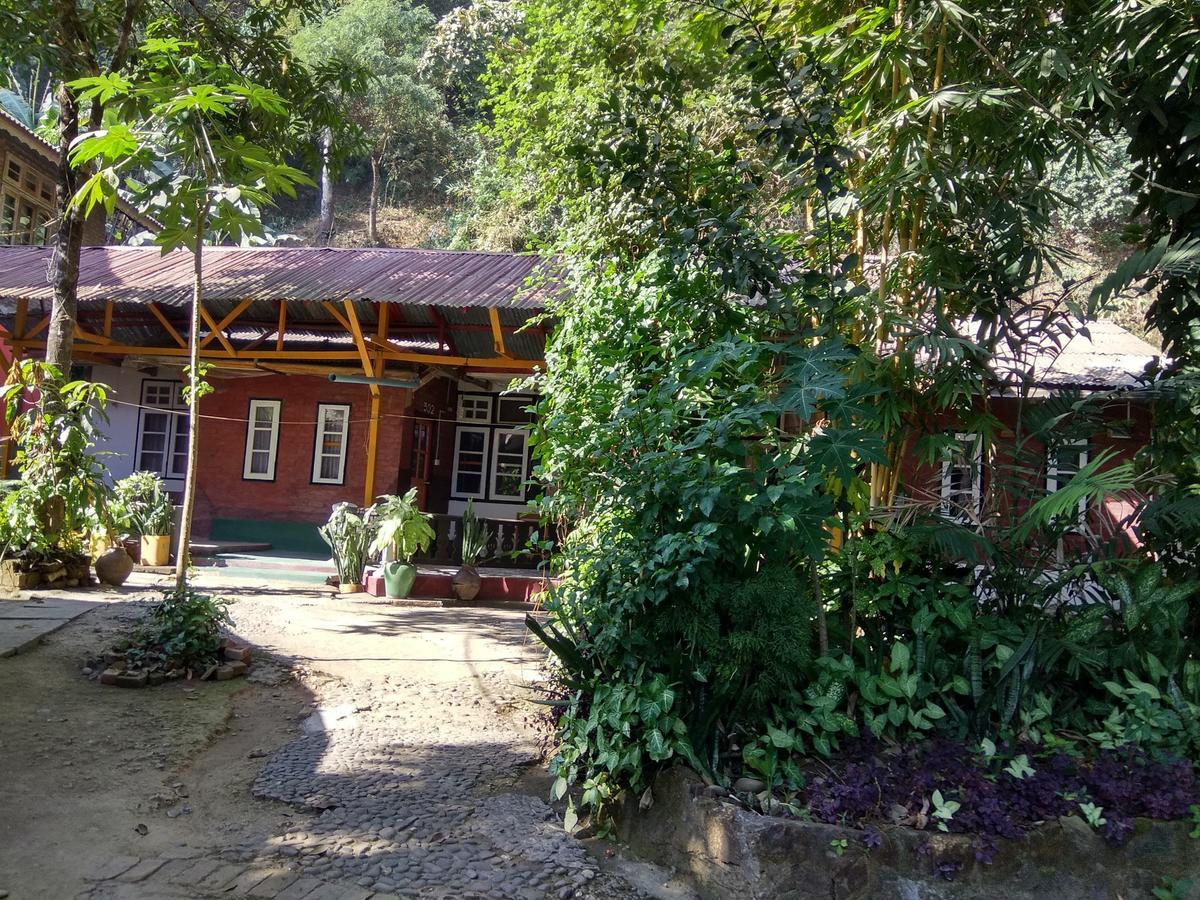 Prince Hotel Mrauk U Bagian luar foto
