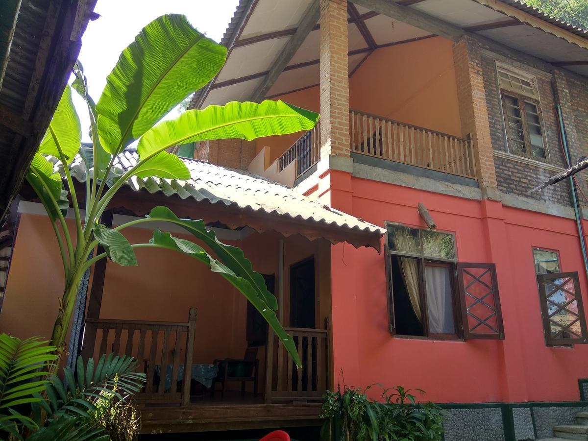 Prince Hotel Mrauk U Bagian luar foto