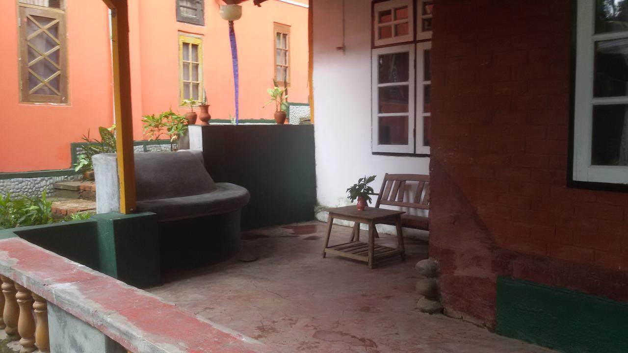 Prince Hotel Mrauk U Bagian luar foto