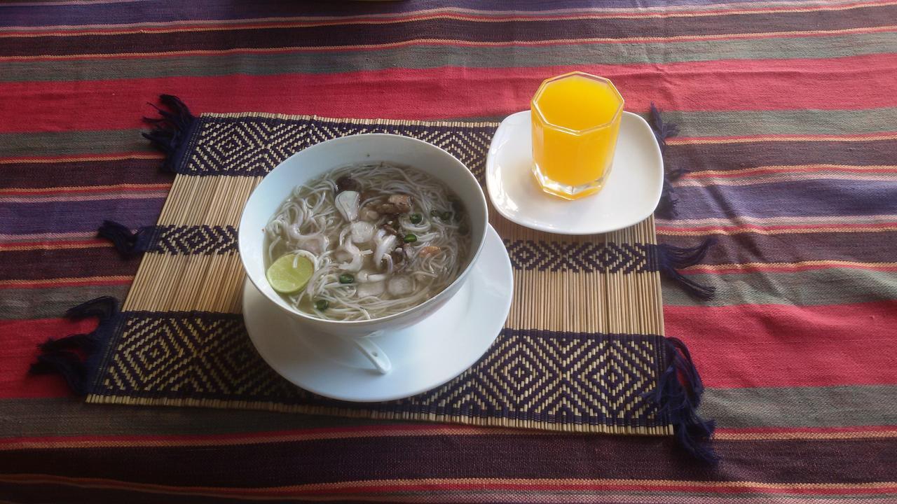 Prince Hotel Mrauk U Bagian luar foto