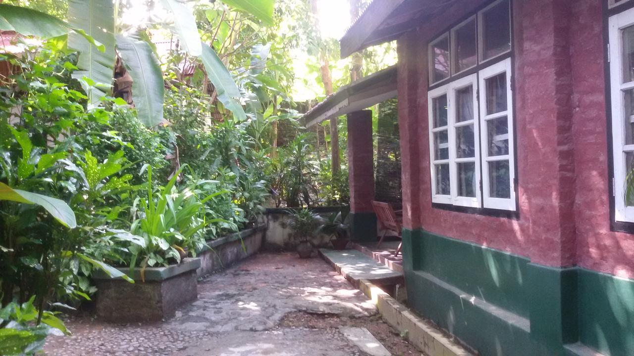 Prince Hotel Mrauk U Bagian luar foto