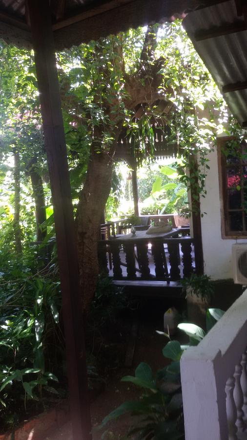 Prince Hotel Mrauk U Bagian luar foto